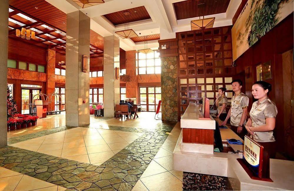 Haiyue Bay Holiday Hotel Sanya Exterior photo