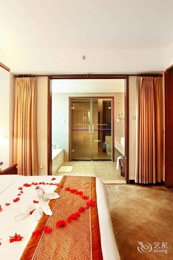 Haiyue Bay Holiday Hotel Sanya Exterior photo